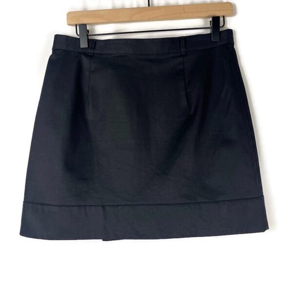 CLUB MONACO Women’s Side Button-Up Mini Skirt - Asymmetric Hem Black Size 6 Chic - Picture 2 of 7